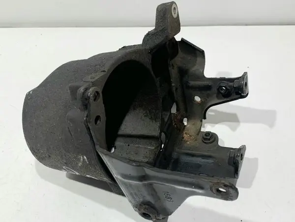 Suport / carcasa filtru combustibil AV6Q-9A072-AB Ford Fiesta 7 (2008-2012) [MK7] 1.6 tdci T1DB 115 cp