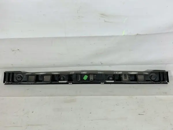 Suport central bara spate 5M0807863A Volkswagen Golf 5 Plus (2004-2008)