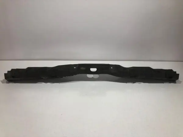 Suport central bara spate 8200022224 Renault Scenic 2 (2003-2009)