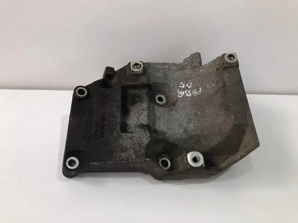 Suport compresor ac 038260885c Skoda Superb (2002-2008) 1.9 tdi