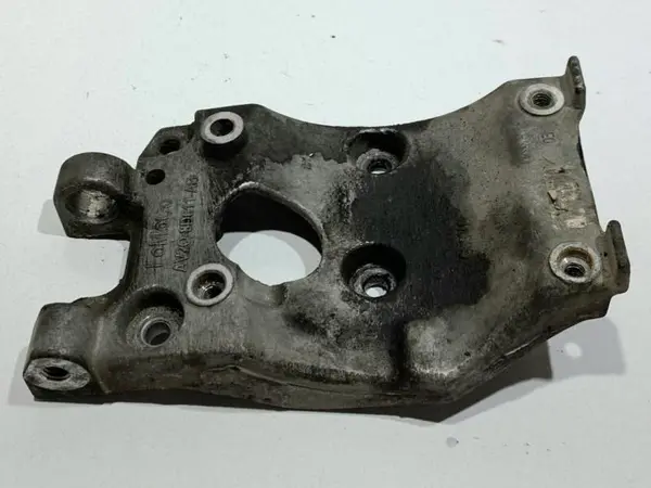 Suport compresor AV2Q-8D611-AB Ford C-Max 2 (2010-2019) 1.6 tdci T1DB 115 cp