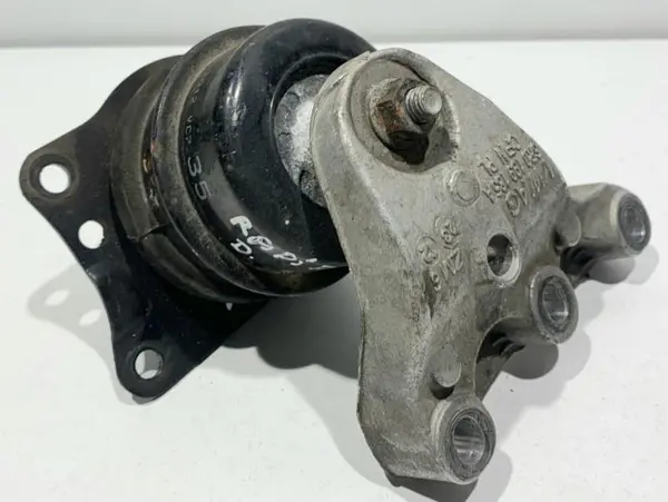Suport cu tampon motor 6R0199185A Skoda Superb 2 (2008-2013) 1.6 tdi CAYC