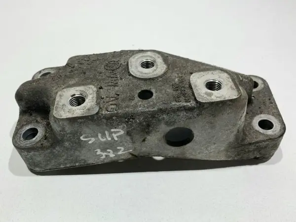 Suport cutie viteze 1K0199117 Volkswagen Passat B6 3C (2005-2010) 2.0 tdi bkd