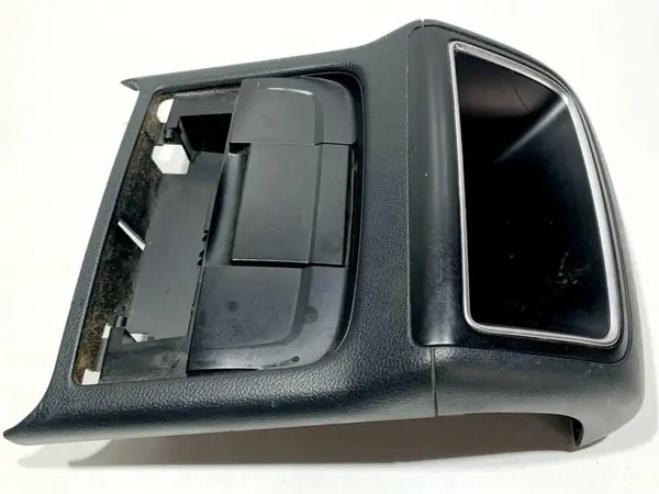 Suport depozitare spate 8K0863300B Audi Q5 (2008-2012) [8R]