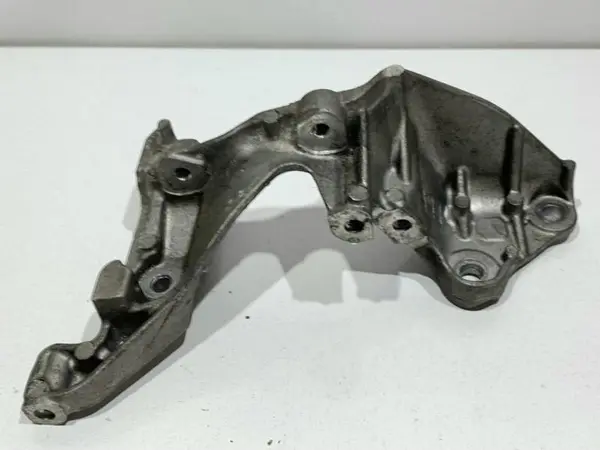 Suport egr 147174072R Opel Vivaro B (2014-2019) 1.6 dci R9M 410