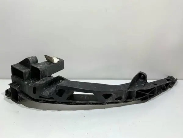 Suport far dreapta 8U0805608A Audi Q3 (2011-2017) [8U]