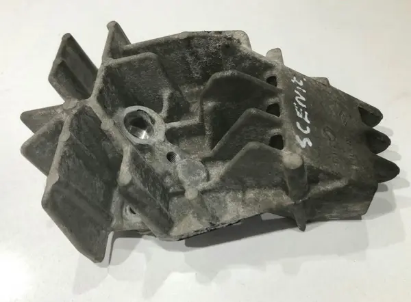 Suport injector 8200771226 Renault Megane 3 (2008-2012) 1.5 dci K9K (846)