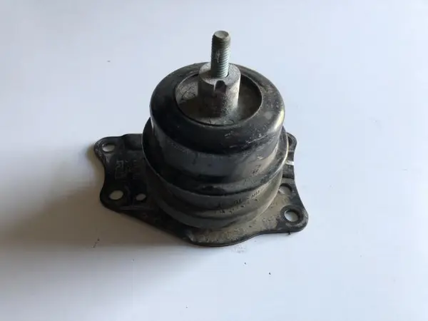 Suport motor 6q0199262p Skoda Roomster (2006-2010)