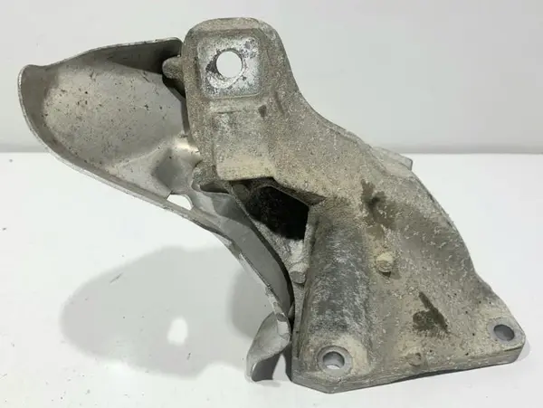 Suport motor dreapta 6764574 BMW Seria 1 (2004-2011) [E81, E87] 2.0 benzina; 1.6 benzina N43B16