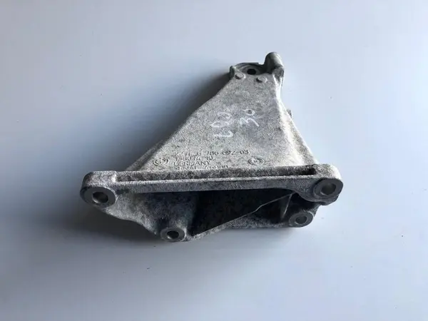 Suport motor dreapta 6786692 BMW Seria 3 (2005-2012) [E91] 3.0d