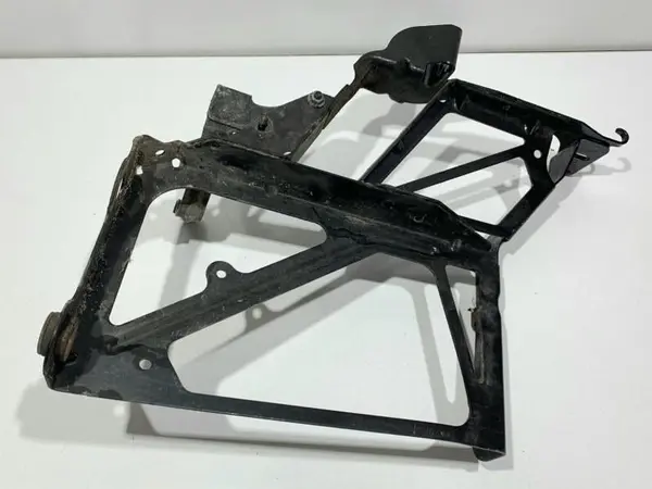 Suport pompa apa 4G0145896A Audi A6 (2010-2018) [4G2, C7]