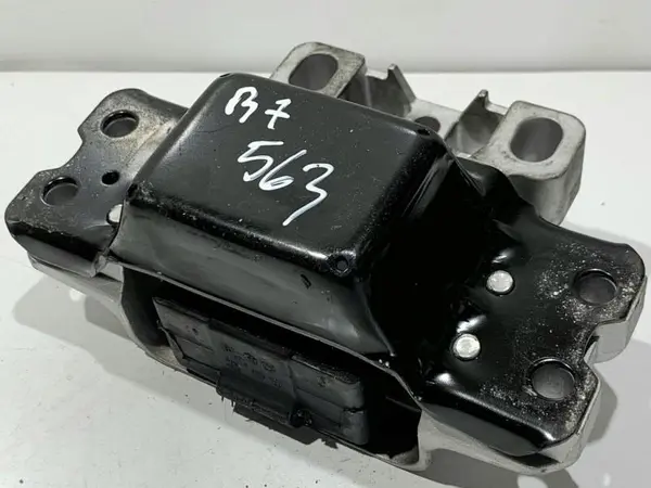 Suport tampon motor 3C0199555P Volkswagen Passat CC (2008-2012) 1.6 tdi CAY