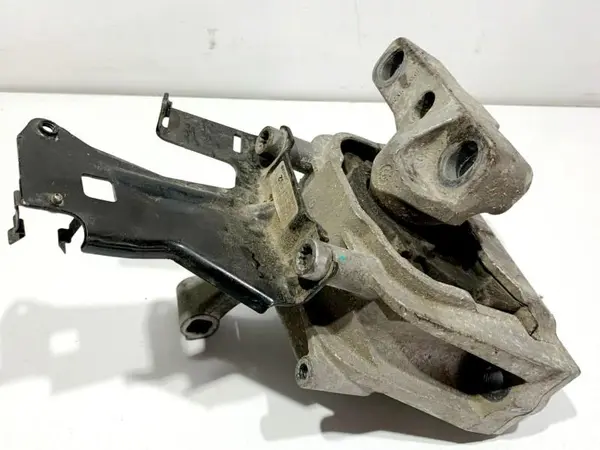 Suport / tampon motor 7N0131552 Volkswagen Sharan (2010-2015) [7N] 2.0 tdi CFFB