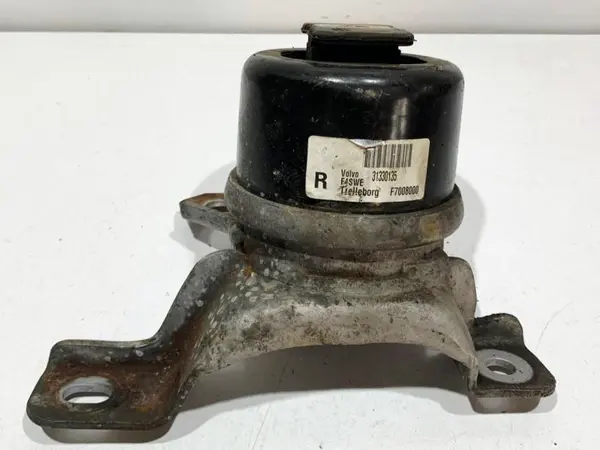 Suport / tampon motor dreapta 31330135 Volvo XC70 2 facelift (2013-2016) 2.0 d D4204T5