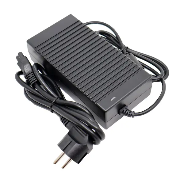Sursă alimentare 12V 10A cu mufă 5.5×2.1 mm și protecție la scurtcircuit, YDS