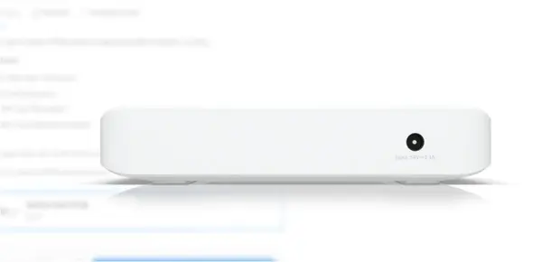 Switch 8 porturi UniFi 8 Gbps 4 porturi PoE cu management Ubiquiti - USW-LITE-8-POE