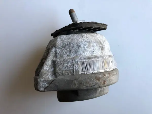Tampon motor dreapta 6769874 02 BMW Seria 5 (2003-2010) [E60] 2.0d
