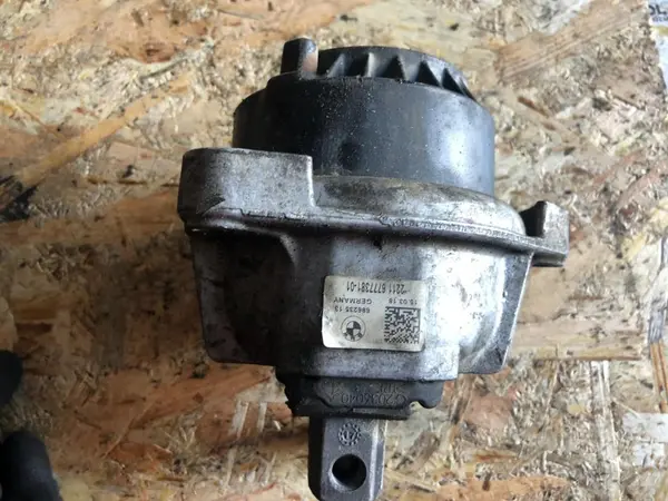 Tampon motor xdrive 6777381 BMW Seria 5 GT (2009-2017) [F07] 3.0 4.0d n57