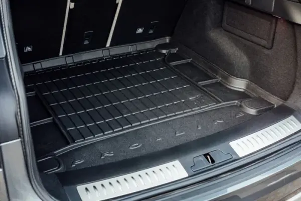 Tavita portbagaj podea inferioara spate, material: TPE, 1 buc negru potrivit KIA SPORTAGE V SUV 11.21-
