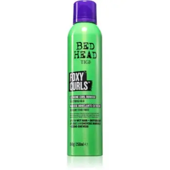 TIGI Foxy Curls Extreme Curl Mousse spumă de styling pentru păr creț