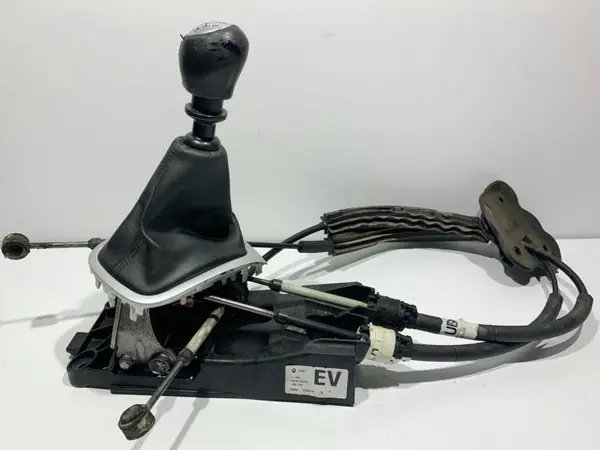 Timonerie cutie manuala 8200778215 Renault Megane 3 (2008-2012) 1.9 dci; 1.6 dci F9Q 870