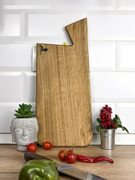 Tocator din lemn masiv de stejar , handmade, finisat natural