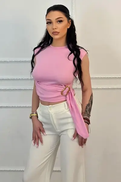Top scurt elegant ARVEN, cu detaliu metalic auriu, ROZ