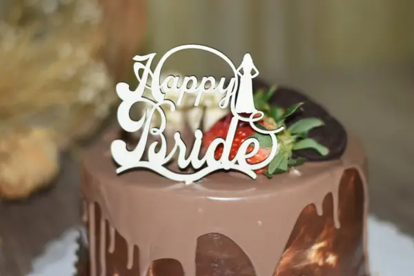 Topper Tort Happy Bride TC42 Lemn natur, 13x13cm