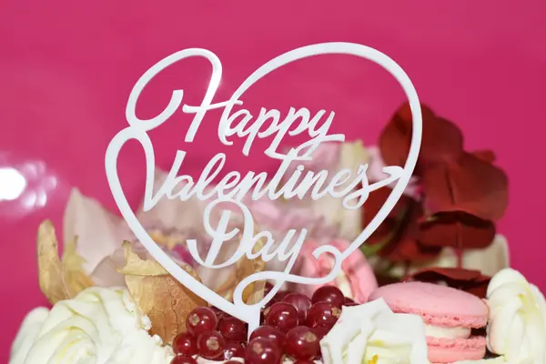 Topper tort Happy Valentine s Day TC23 Lemn natur, 20x20cm