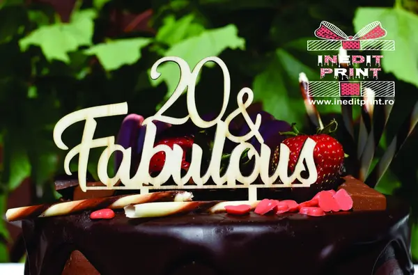 Topper Tort Personalizat 20Fabulous TC50 Lemn natur, 20x20cm