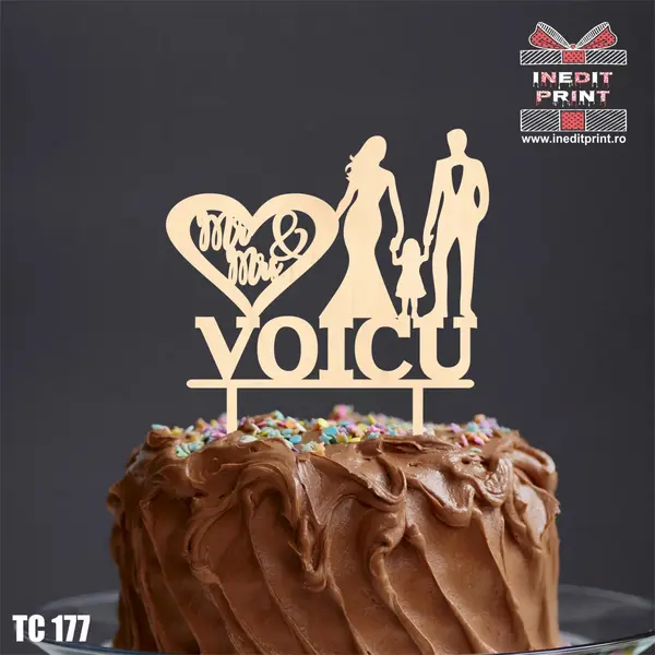 Topper Tort Personalizat MrMrs TC177 Lemn natur, 13x13cm