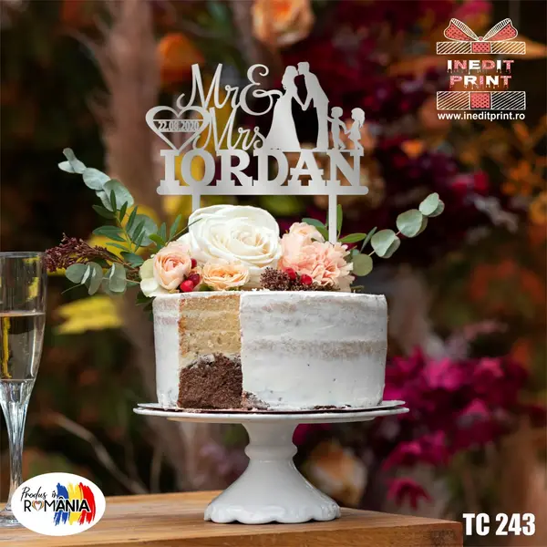 Topper Tort Personalizat MRMRS TC243 Lemn natur, 20x20cm