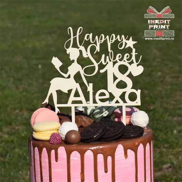 Topper Tort Personalizat Nume TC219 Lemn natur, 16x16cm