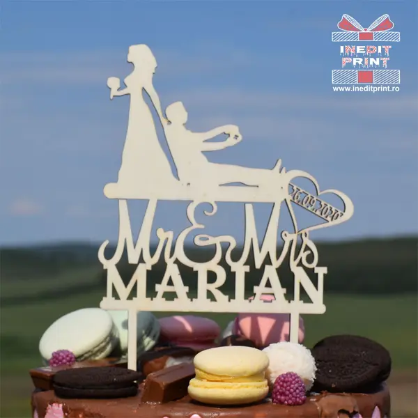 Topper Tort Personalizat TC242 Lemn natur, 13x13cm