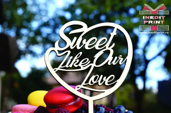 Topper Tort Sweet like our love TC148 Lemn natur, 10x10cm