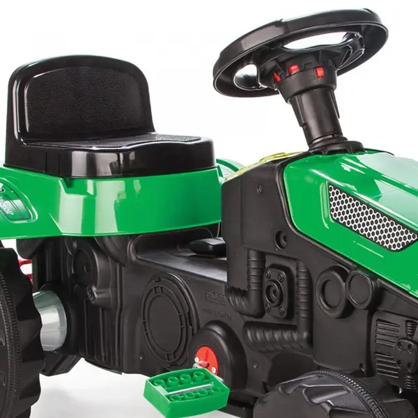 Tractor cu pedale pentru copii Pilsan Active Green, cu scaunel reglabil, transmisie pe lant, spatar, volan, claxon, de la 3 ani pana la 50 kg