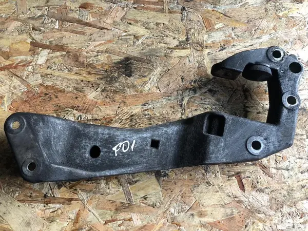 Traversa cutie viteze 6777615 BMW Seria 5 (2010-2017) [F11] 5.0i n63