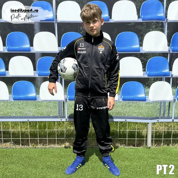 Trening pentru copii si adulti Patrick personalizabil PT2 XL, Negru cu galben