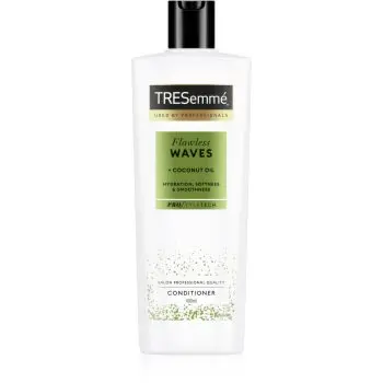 TRESemmé Flawless Waves balsam hidratant pentru par ondulat si cret