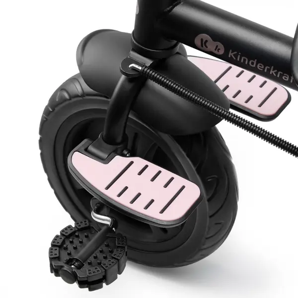 Tricicleta pentru copii KinderKraft Freeway 2 Pink, scaun rotativ 360, funtie freewheel, husa Air Comfort, bara de protectie, suport picioare, greutate admisa 25 kg