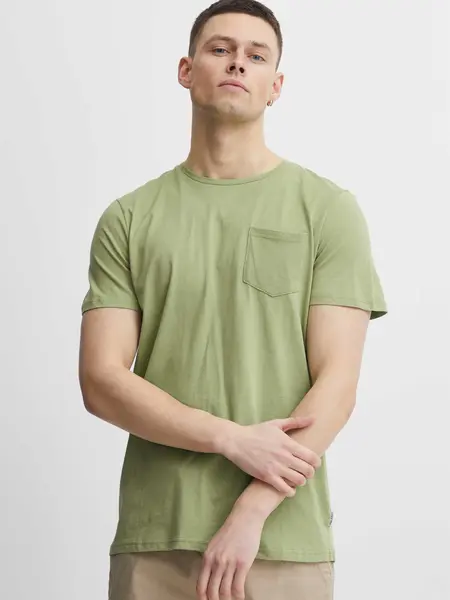 Tricou