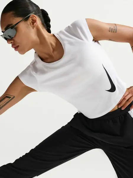 Tricou W Nk Tempo Swoosh Run Df Ss