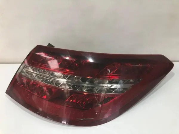 Tripla spate dreapta aripa a2078200264 Mercedes E-Class (2009->) [C207]