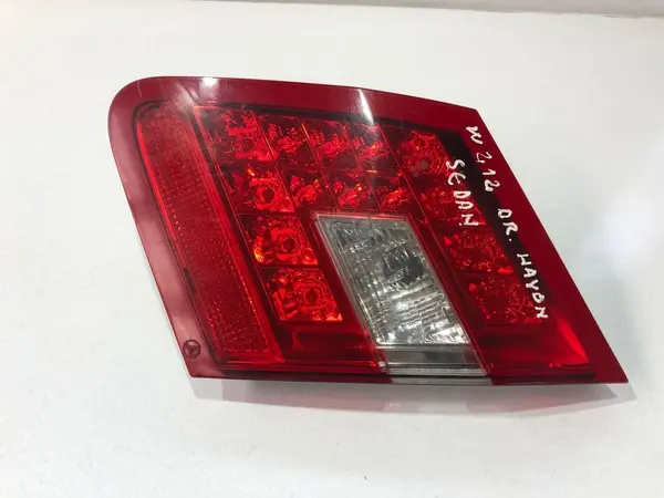 Tripla spate dreapta haion led a2128200864 Mercedes E-Class (2009->) [W212]