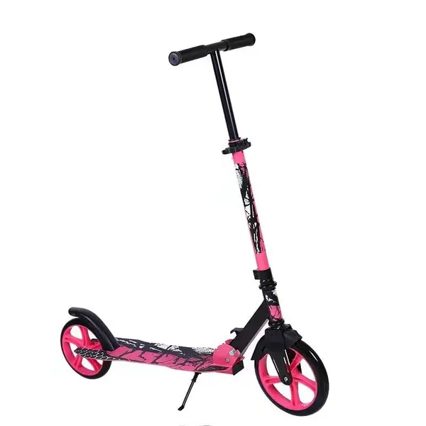 Trotineta copii si adolescenti Novokids Funky Camo PRO Roz Camuflaj, maxim 100 kg, functie Super Brake, diametru roata fata 230 mm