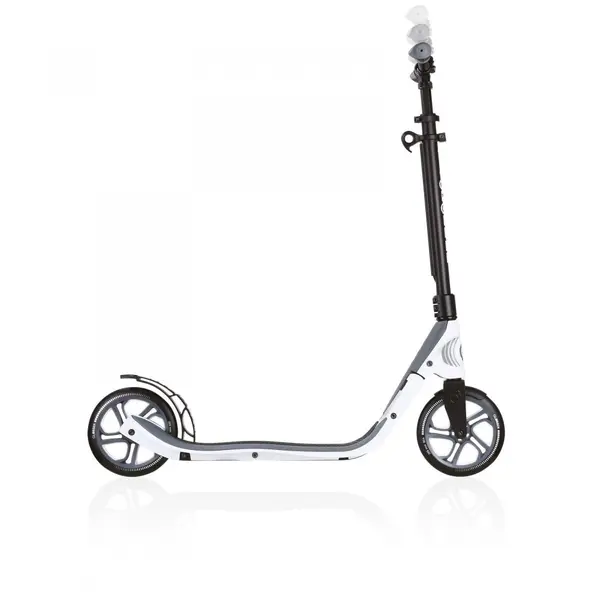Trotineta Globber pliabila adult One NL 205 alb, cadru din aluminiu, ghidon reglabil, platforma antiderapanta, greutate admisa 100 kg