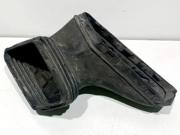 Tub admisie / deflector aer 1021300S01 Audi A4 (2007-2011) [8K2, B8] 2.0 tdi CAGA