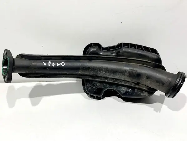 Tubulatura admisie / rezonator aer 30774691 Volvo XC70 2 facelift (2013-2016) 2.4 d5 D5244T15 215 cp