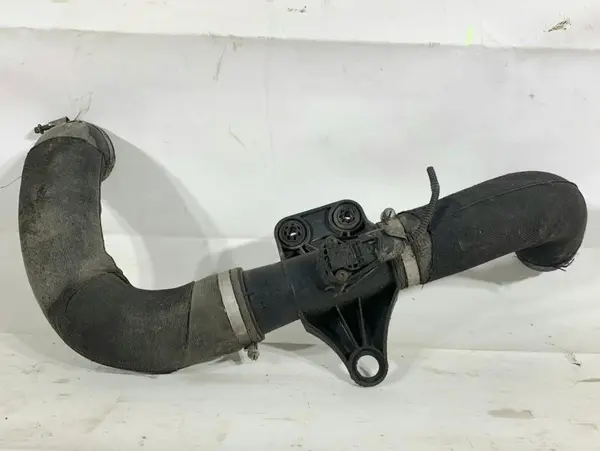 Tubulatura intercooler cu senzor 4G0145673R Audi A6 (2010-2018) [4G2, C7] 3.0 tdi CLAA