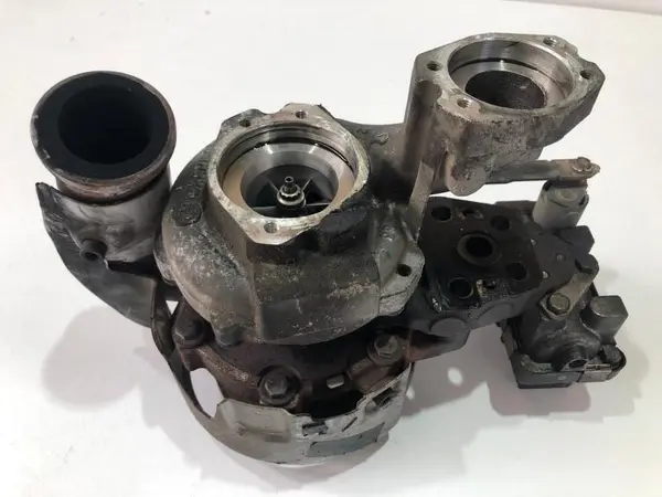 Turbina stanga Volkswagen Phaeton (2002-2010) 5.0 tdi